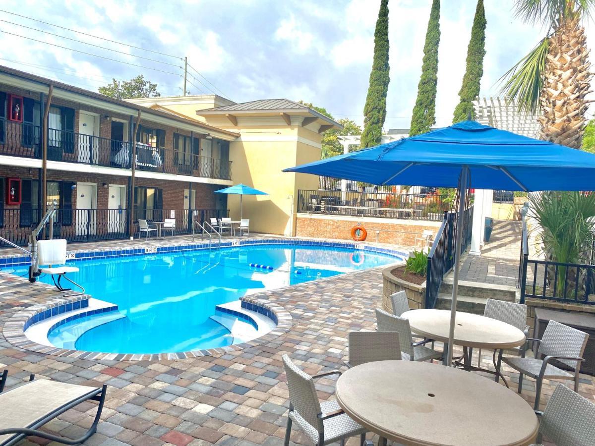Days Inn By Wyndham Pensacola - Historic Downtown Esterno foto
