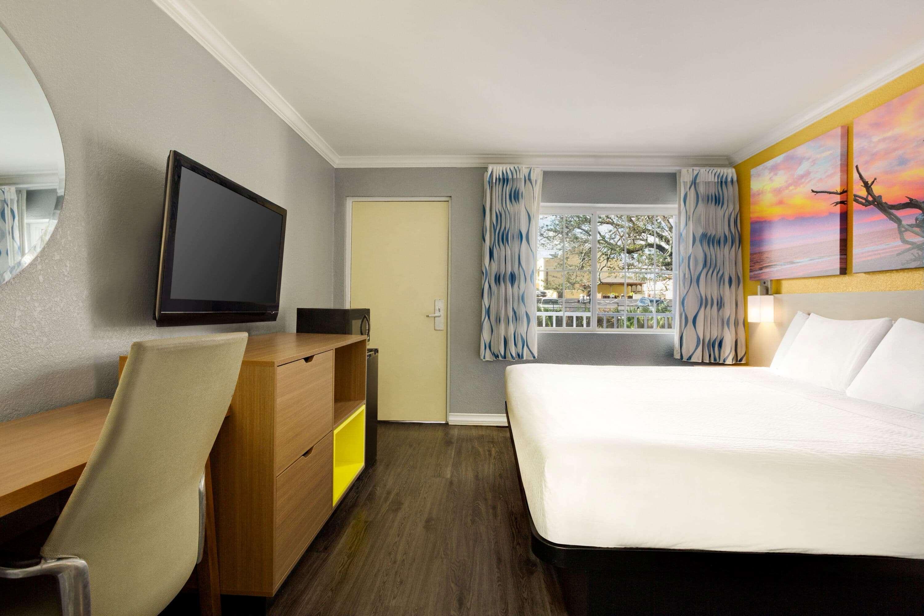 Days Inn By Wyndham Pensacola - Historic Downtown Esterno foto