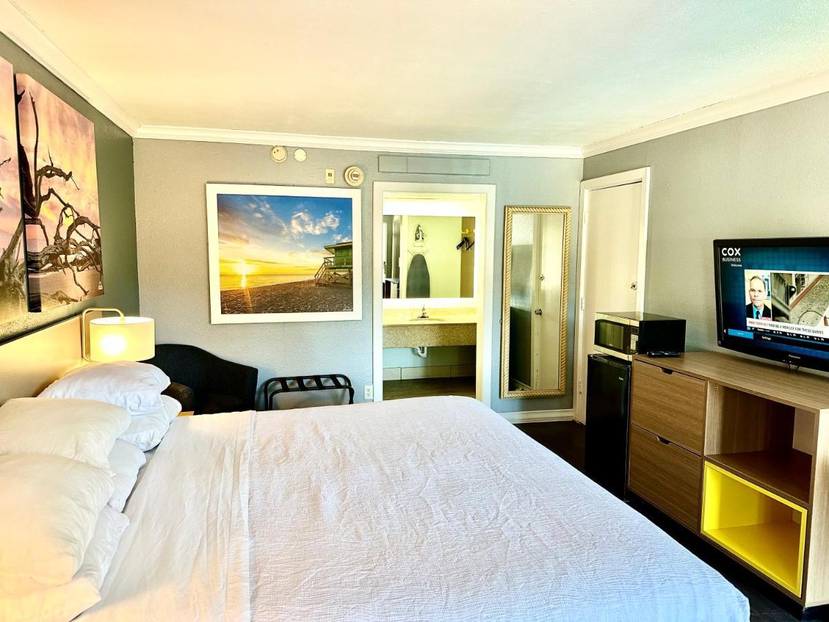 Days Inn By Wyndham Pensacola - Historic Downtown Esterno foto