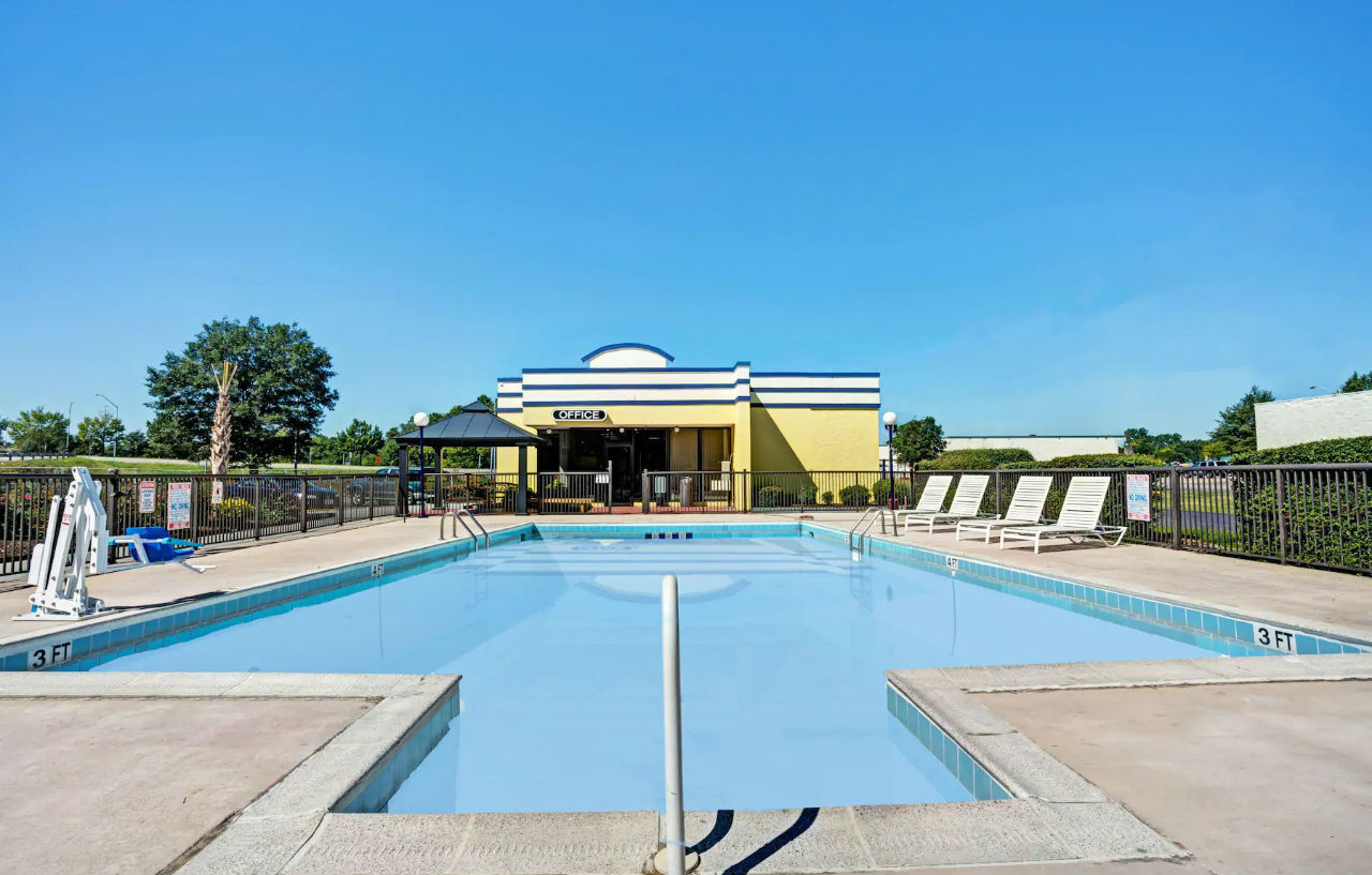 Days Inn By Wyndham Pensacola - Historic Downtown Esterno foto